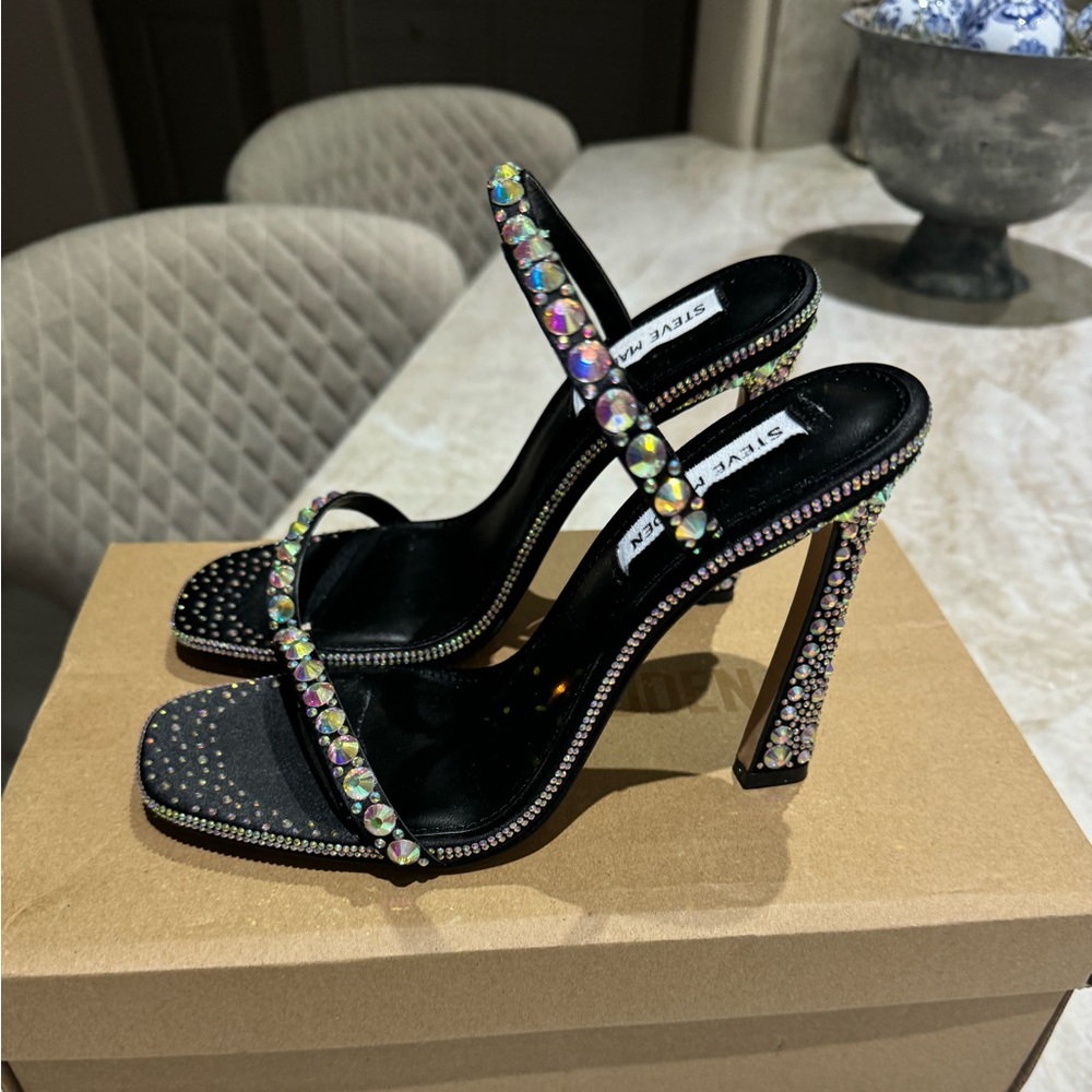 NWT Steve Madden Heels